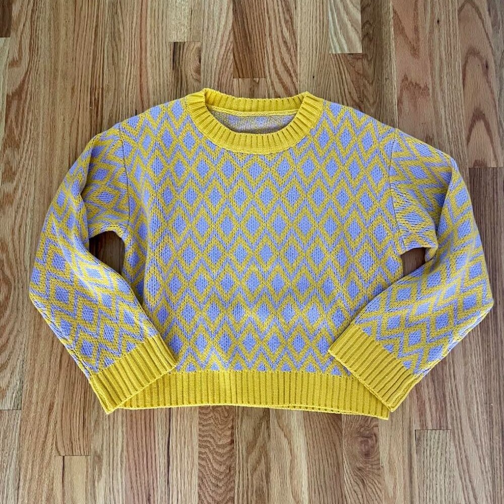Levis Women's Geometric Shape Sweater - NWOT